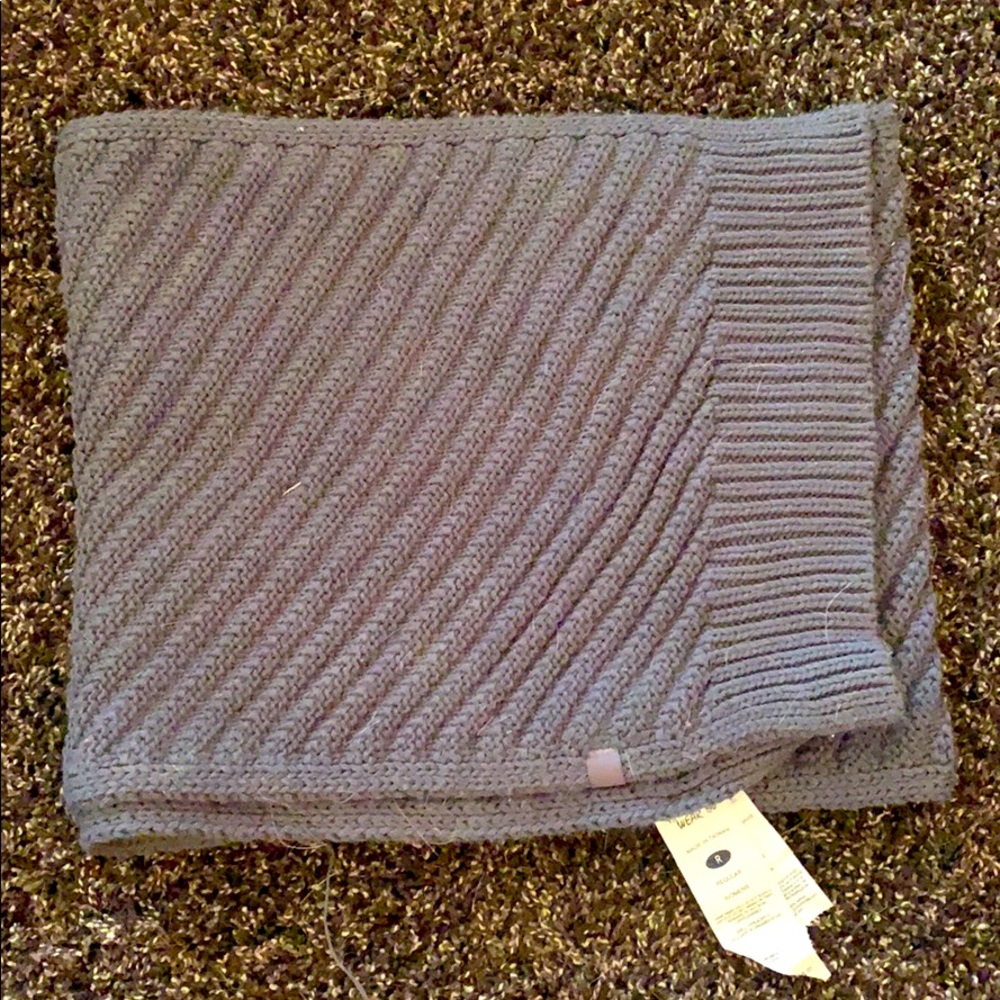 Mountain Hardwear Scarf